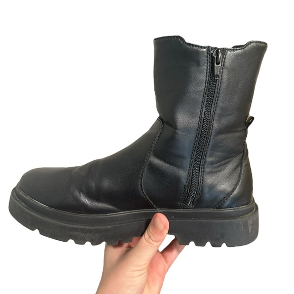 Zara | Black Leather Platform Lug Boots | Pull On | EU 39 / US 8.5 - Picture 7 of 8